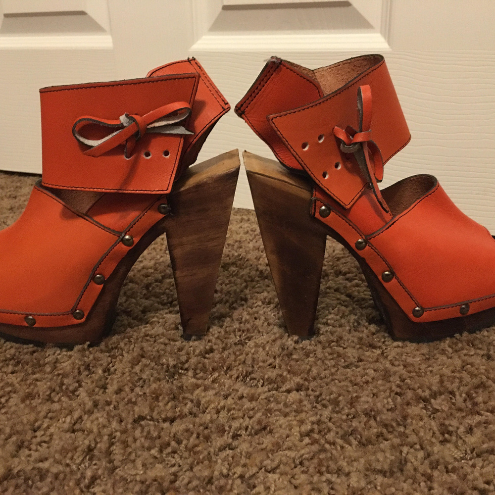 John Fluevog REHAB Blood Orange Platforms / Clogs